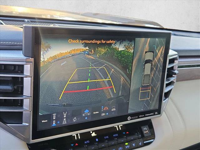 Used 2023 Toyota Tundra Capstone AWD/4WD image 11