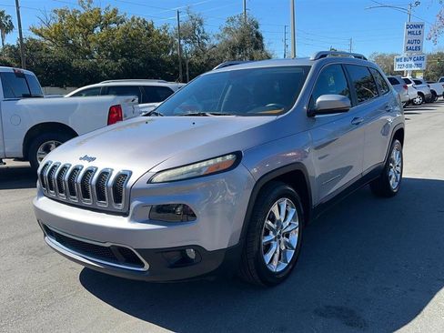 Used 2014 Jeep Cherokee Limited w/ Luxury Group image 4