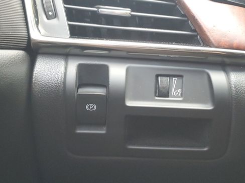 Used 2018 Cadillac CTS Luxury image 19