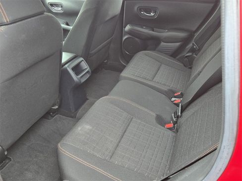 Used 2023 Honda HR-V Sport image 8