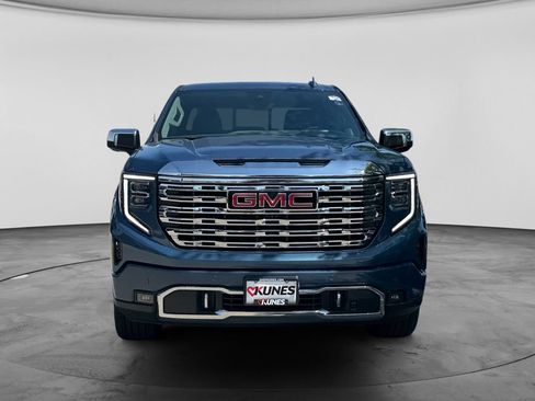 Used 2024 GMC Sierra 1500 Denali AWD/4WD image 2