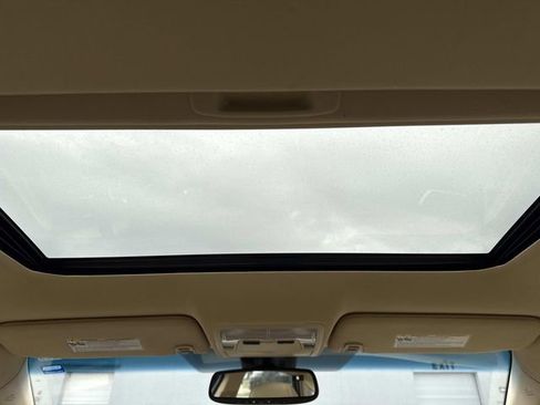 Used 2018 Toyota Avalon XLE Premium image 17