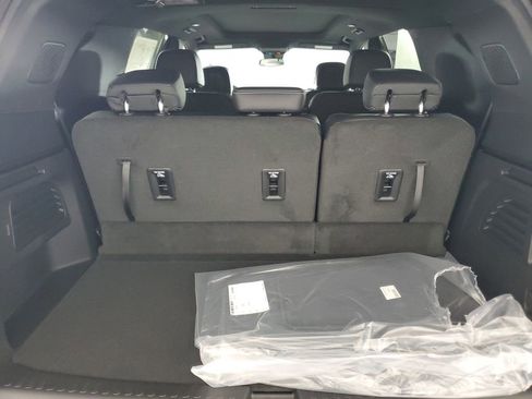 New 2026 Chevrolet Traverse LT image 32