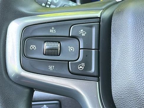 Used 2024 Chevrolet Silverado 1500 LT AWD/4WD image 24
