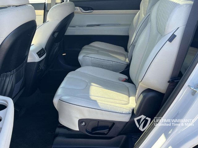 Used 2024 Hyundai Palisade Limited FWD image 19