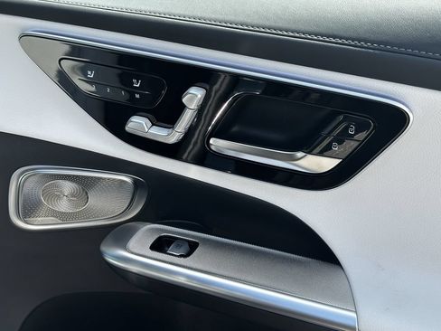 Certified 2025 Mercedes-Benz GLC 350e 4MATIC image 17
