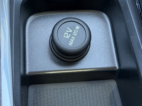 New 2026 Volvo XC60 B5 Ultra w/ Protection Package image 27