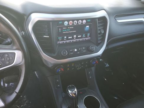 Used 2018 GMC Acadia SLT image 24