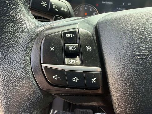Used 2020 Ford Explorer XLT w/ Equipment Group 202A AWD/4WD image 29