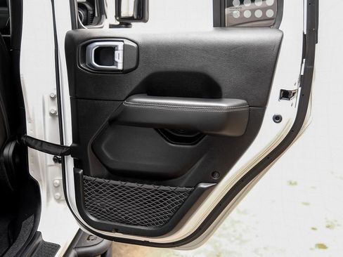 Used 2020 Jeep Wrangler Unlimited Sahara AWD/4WD image 49