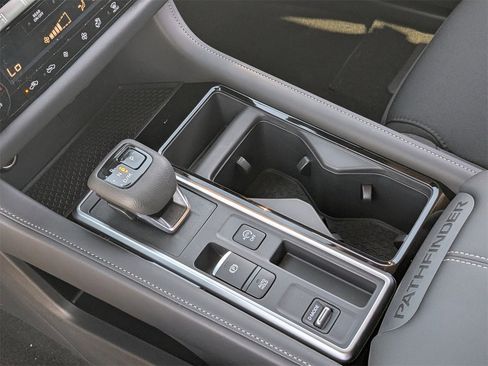 New 2026 Nissan Pathfinder SV image 18