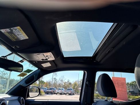 Used 2016 Toyota Tacoma 2WD Double Cab image 8