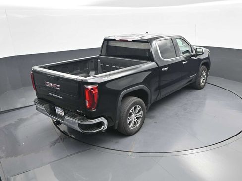 Used 2025 GMC Sierra 1500 SLT AWD/4WD image 28
