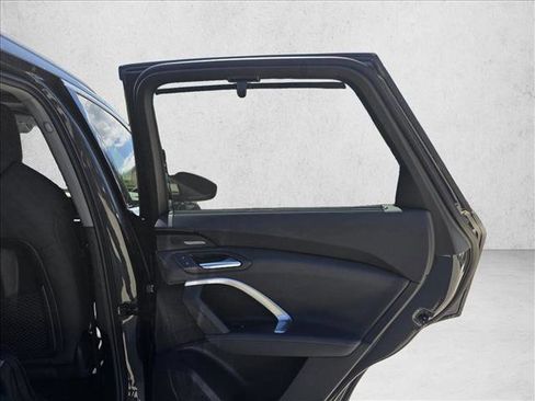 New 2025 Audi Q5 Prestige image 15