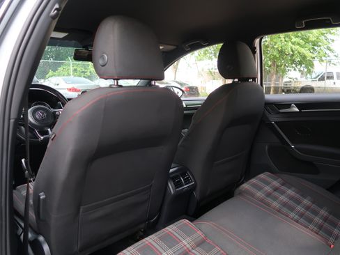 Used 2015 Volkswagen GTI S FWD image 26