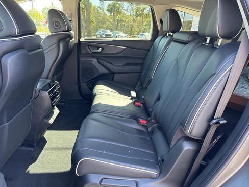 Used 2024 Acura MDX SH-AWD w/ Advance Package image 21