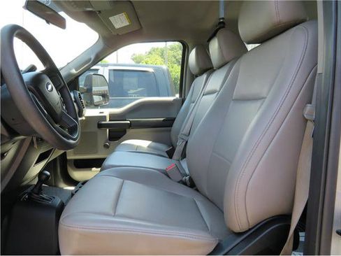 Used 2017 Ford F250 XL w/ Snow Plow Prep Package image 4