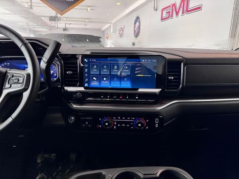 Certified 2023 Chevrolet Silverado 1500 RST image 25