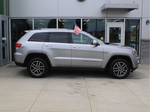 Certified 2021 Jeep Grand Cherokee Limited AWD/4WD image 4