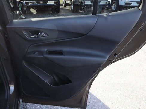 Used 2023 Chevrolet Equinox LT image 24