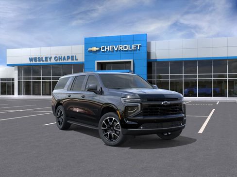 New 2026 Chevrolet Suburban RST RWD image 2