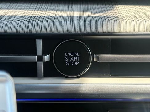 Used 2025 Hyundai Santa Fe Calligraphy image 26