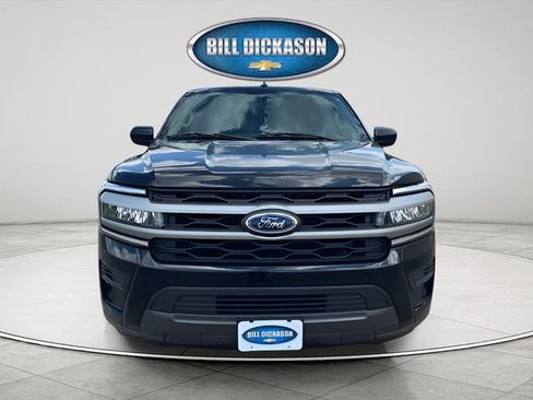 Used 2024 Ford Expedition Max XLT image 2