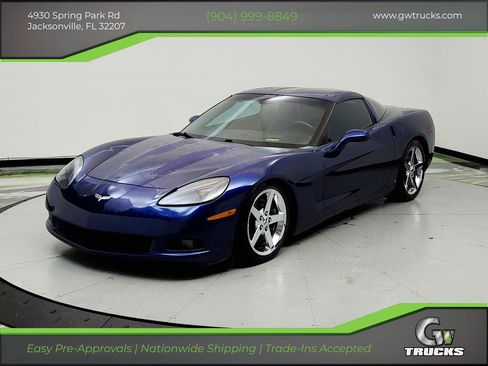 Used 2007 Chevrolet Corvette Coupe w/ Preferred Equipment Group RWD image 1