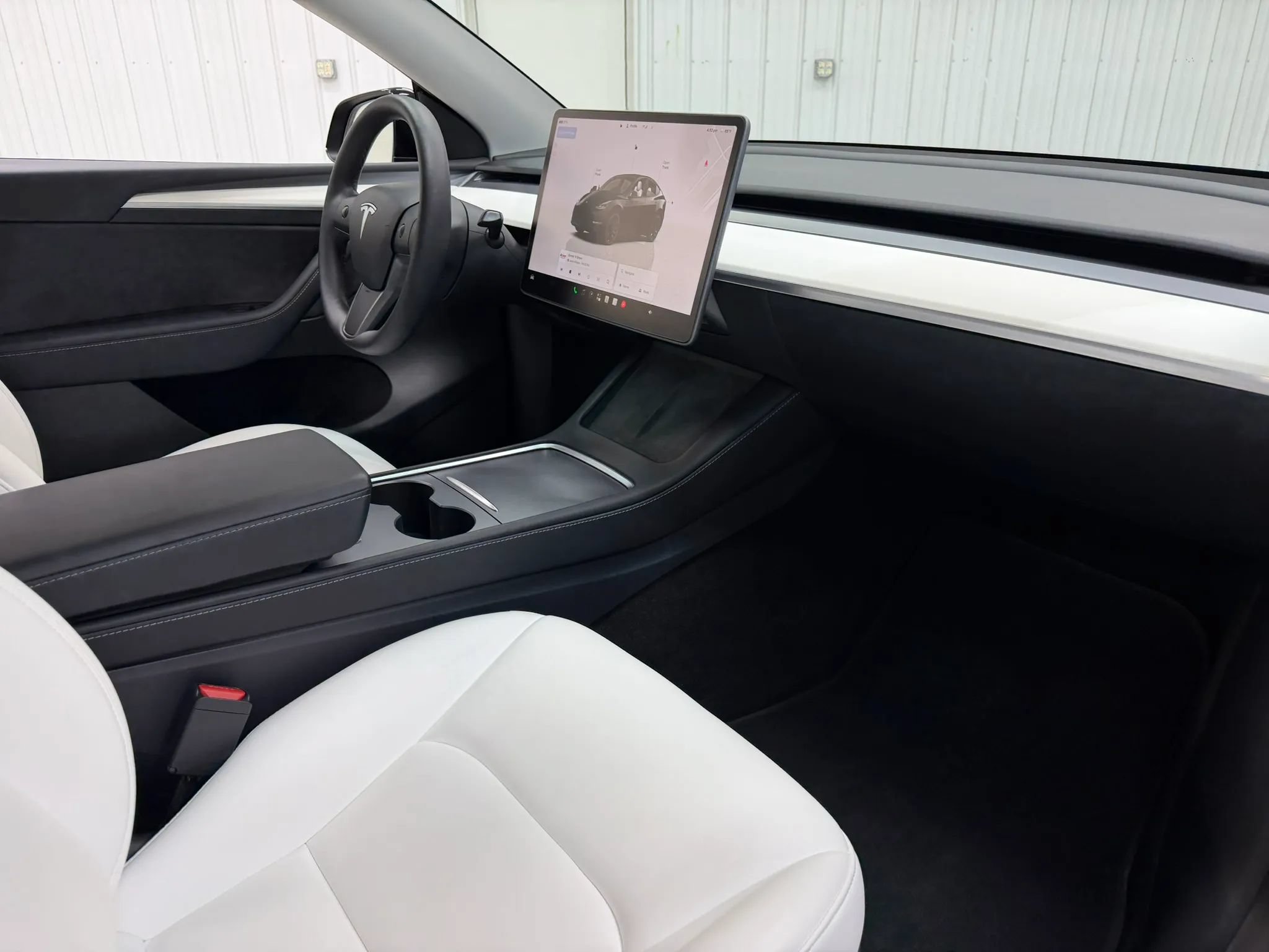 Used 2025 Tesla Model Y Performance AWD/4WD image 14