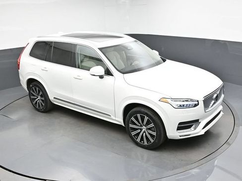 Used 2024 Volvo XC90 B5 Core w/ Protection Package Premier AWD/4WD image 42
