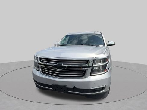Used 2018 Chevrolet Suburban Premier AWD/4WD image 3