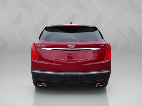Used 2019 Cadillac XT5 Premium Luxury image 4