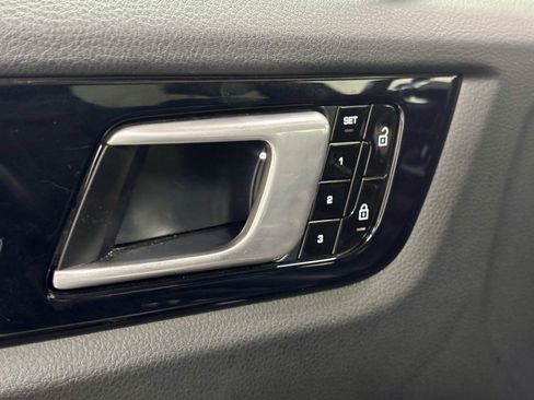 Used 2019 Porsche Cayenne E-Hybrid AWD/4WD image 15