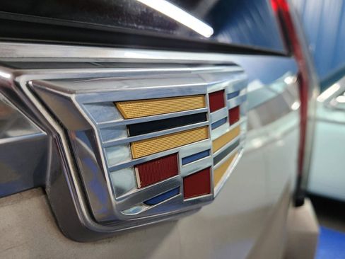 Used 2015 Cadillac Escalade Premium image 64