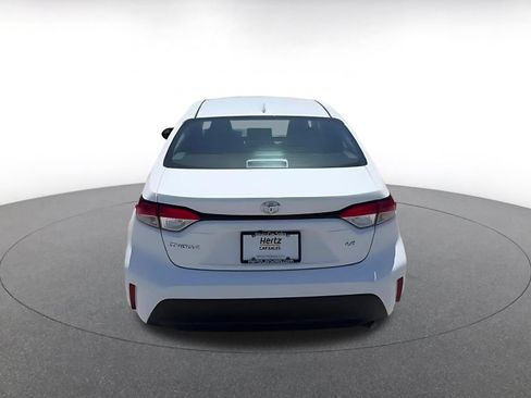 Used 2025 Toyota Corolla LE FWD image 12