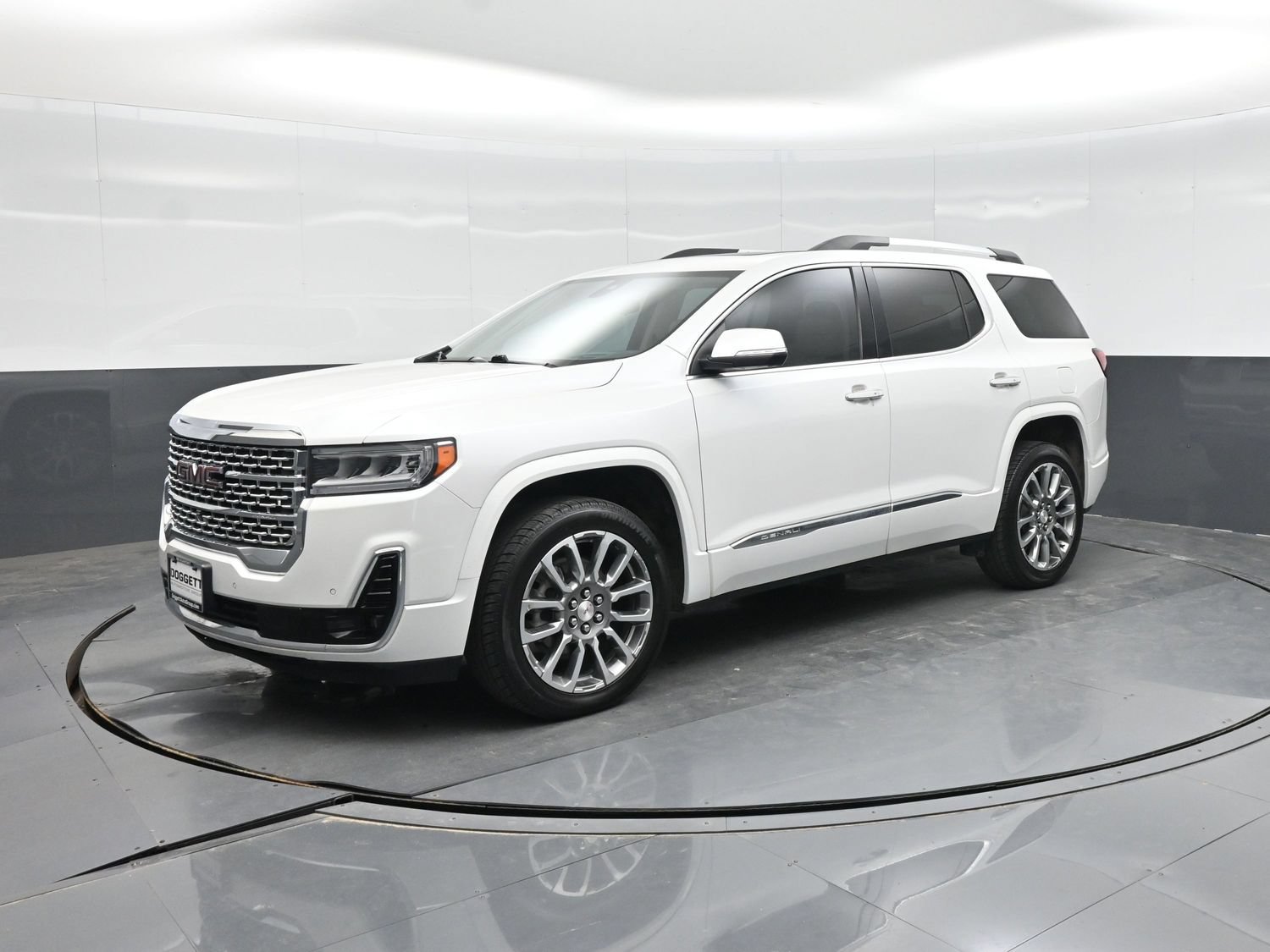 Used 2023 GMC Acadia Denali w/ Denali Ultimate Package FWD image 1