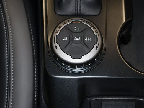 New 2025 Ford Bronco Outer Banks image 26