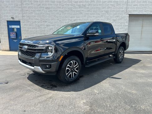 New 2025 Ford Ranger Lariat w/ Trailer Tow Package image 2