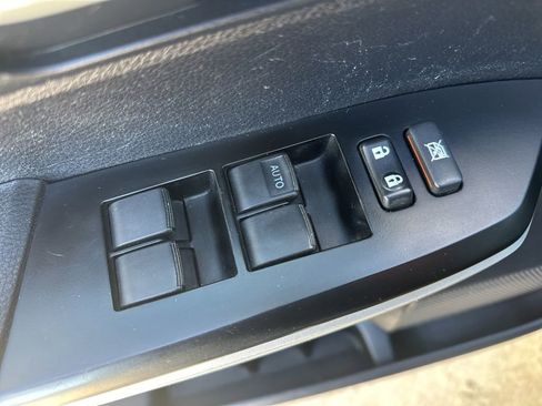 Used 2014 Toyota Tundra SR5 image 16