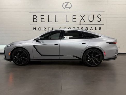 New 2026 Lexus ES 500e AWD/4WD image 7