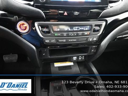 Used 2022 Honda Ridgeline Black Edition image 32
