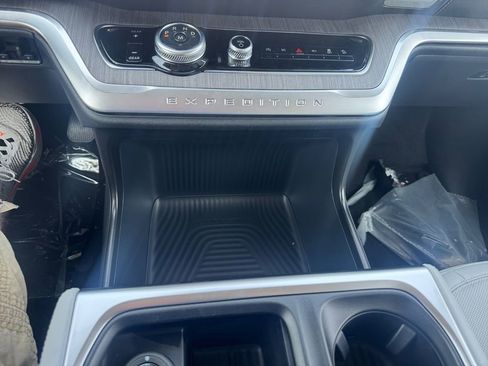 New 2026 Ford Expedition Max Platinum AWD/4WD image 25