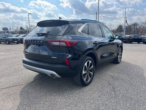 Certified 2024 Ford Escape Platinum image 4