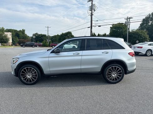 Used 2022 Mercedes-Benz GLC 300 image 4
