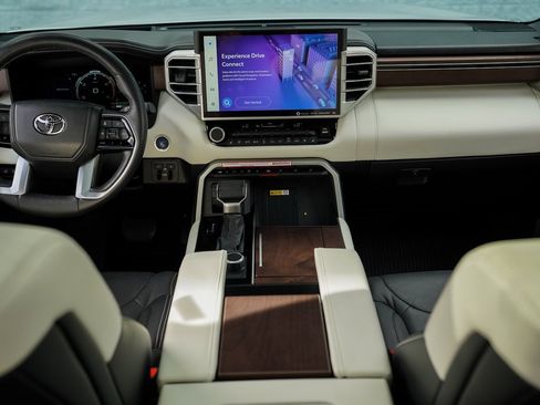 Used 2024 Toyota Sequoia Capstone image 20