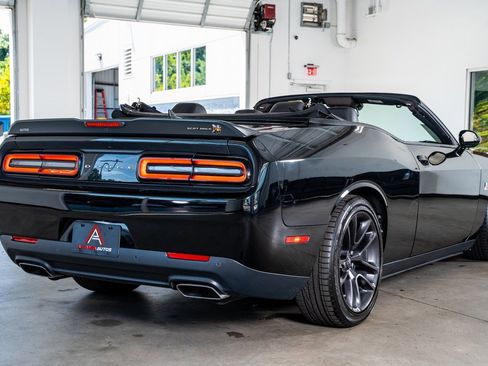 Used 2022 Dodge Challenger R/T Scat Pack w/ Plus Package image 6