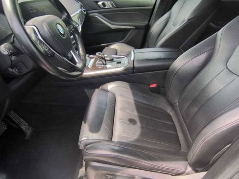 Used 2019 BMW X5 xDrive40i w/ Convenience Package AWD/4WD image 16