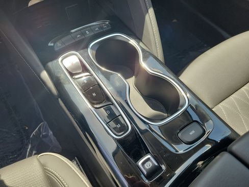 Used 2023 Buick Envision Avenir FWD image 25