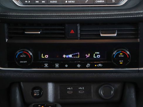 Used 2024 Nissan Rogue SV FWD image 20