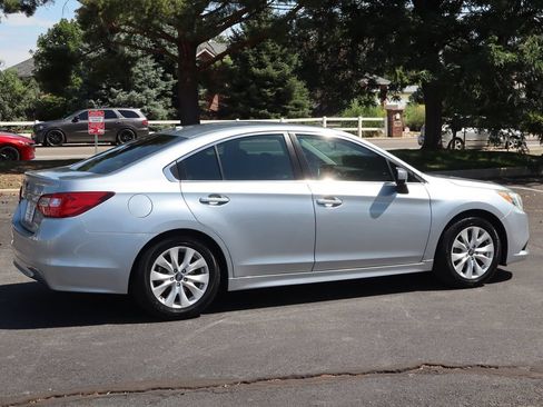 Used 2015 Subaru Legacy 2.5i Premium AWD/4WD image 4